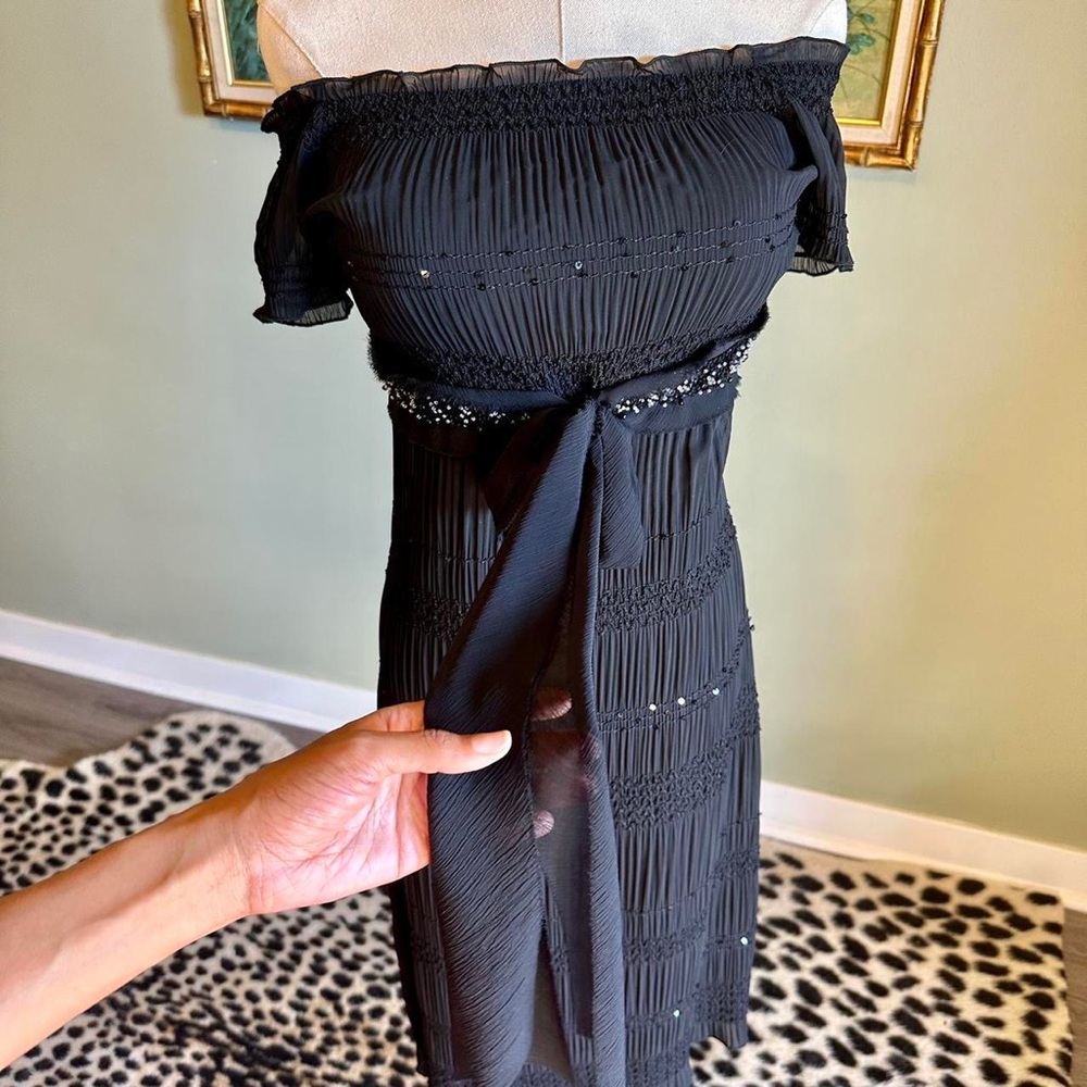 Cache off shoulder embellished dress - Picture 3 of 8